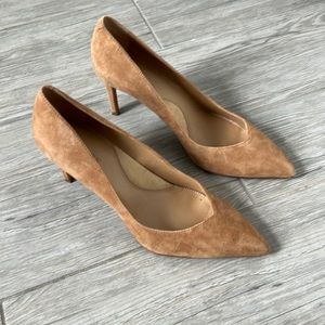 Banana Republic tan suede heels